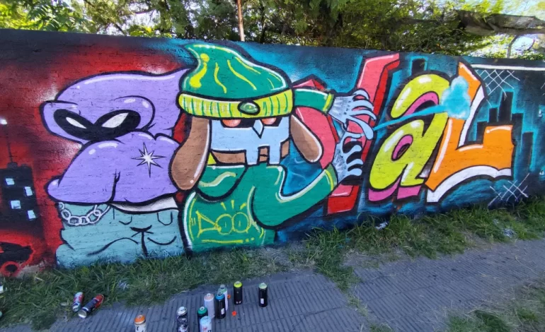 Arte y cultura urbana: cierre del taller de Graffiti con un gran mural, rap y baile