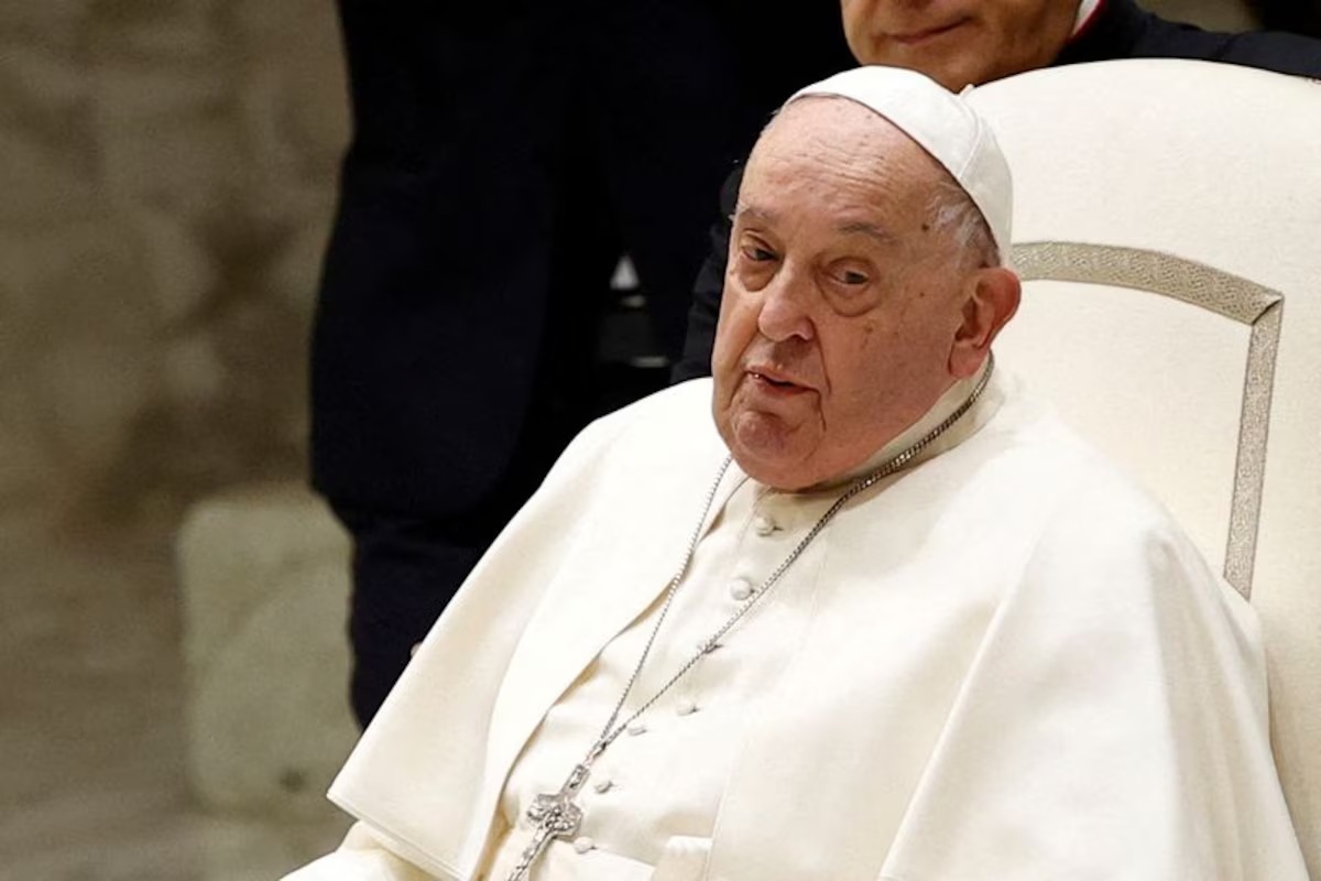 El papa Francisco no asistirá a los actos previstos el próximo fin de semana y sigue internado por una infección respiratoria