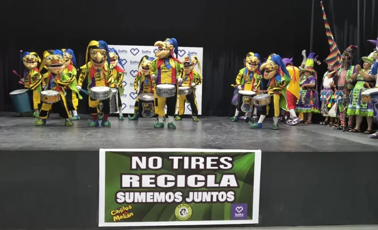 En el Teatro Municipal se presentó el Corso Sustentable de Carlitos Melián 