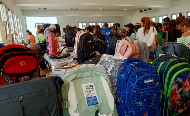 ‘El mercado en tu barrio’ visita Parque Belgrano con promociones en útiles escolares