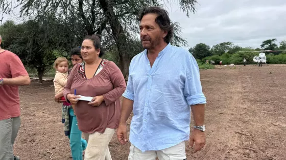 Gustavo Sáenz coordinó en territorio la asistencia aérea a comunidades afectadas por la crecida del río Bermejo