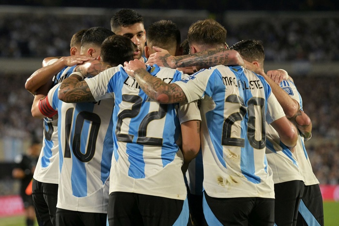 Argentina vs Uruguay hoy por Eliminatorias Sudamericanas: horario, cómo verlo y formaciones