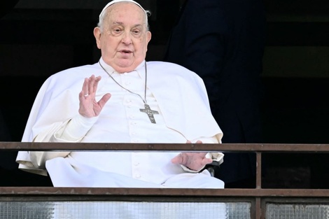 “¡Gracias a todos!”: el papa Francisco fue dado de alta