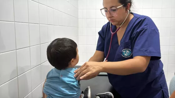 Se incrementan las internaciones de niños por problemas respiratorios en el Hospital Público Materno Infantil