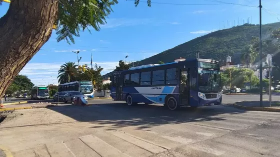 Servicio de transporte para hoy 30 de abril, 1 y 2 de mayo