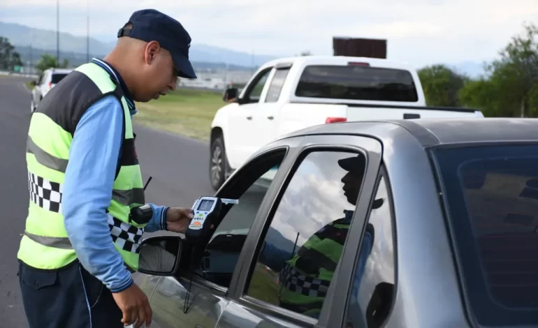 Secuestraron 124 vehículos y se labraron 5.843 actas de infracción durante marzo
