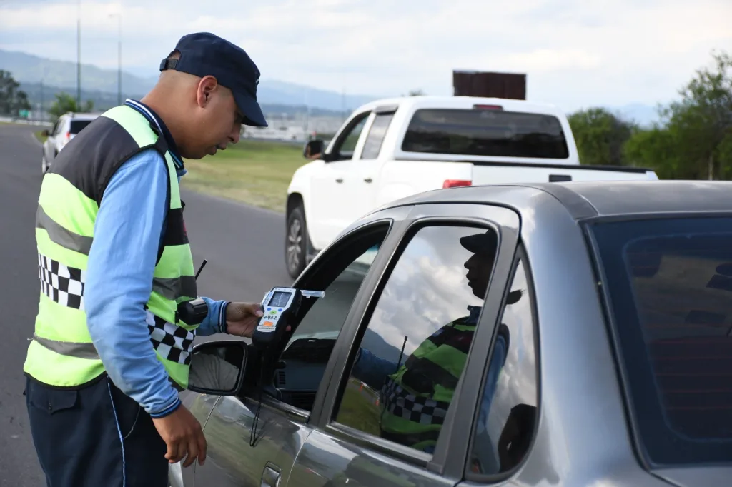 Secuestraron 124 vehículos y se labraron 5.843 actas de infracción durante marzo