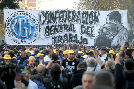 Con una multitudinaria marcha la CGT hizo oír sus reclamos al gobierno