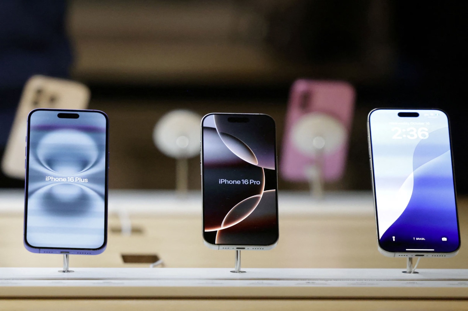 Eliminan aranceles a la importación de celulares