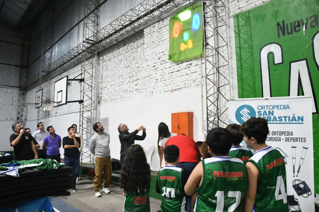El municipio hizo entrega de tableros deportivos al club Sargento Cabral