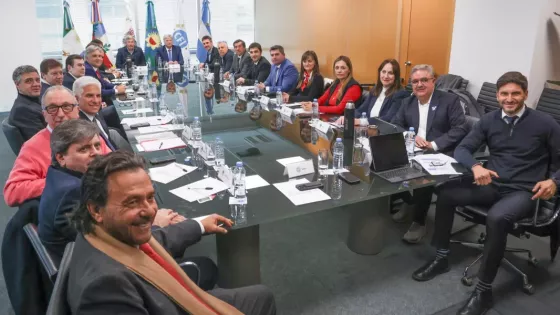Gobernadores impulsan un proyecto de ley para redistribuir recursos con criterio federal