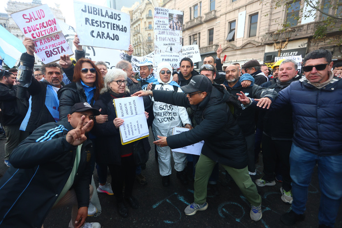 Gremios y jubilados contra el ajuste de Milei