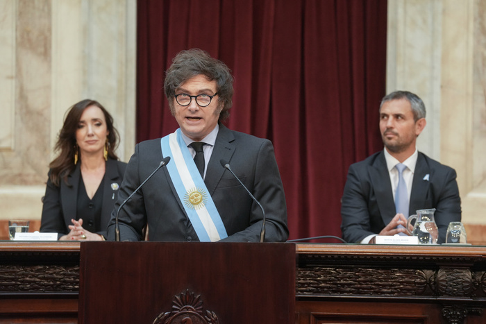 Javier Milei vetará la semana que viene las mejoras en jubilaciones y discapacidad