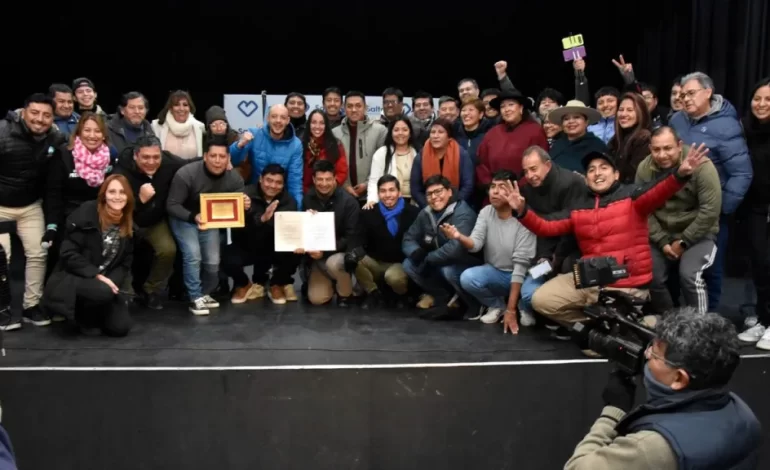 La Municipalidad celebró el Día de los Cronistas de Calle
