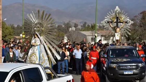 Las imágenes peregrinas del Señor y la Virgen del Milagro recorren Capital y Chicoana