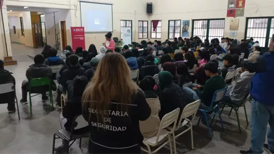 Más de 500 estudiantes fueron capacitados sobre problemáticas sociales y responsabilidad ciudadana