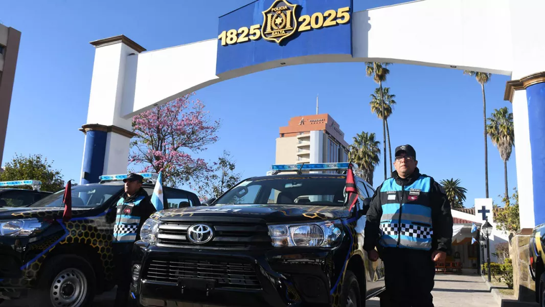 Nueva entrega de móviles a la Policía de Salta