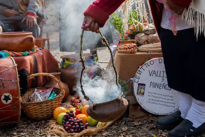 Día de la Pachamama, 1 de agosto: por qué se toma caña con ruda