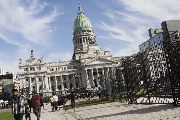 Tras la sesión en Diputados, el Senado debate más frenos al ajuste de Milei
