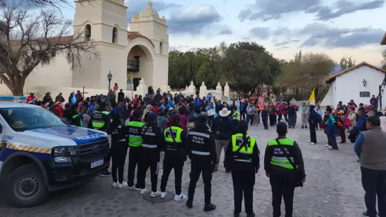 Seguridad acompaña a cientos de peregrinos por el Milagro 2025