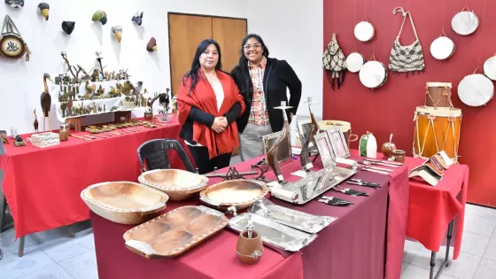 Tradición y diversidad cultural en la Feria Artesanal de la Casa de la Cultura