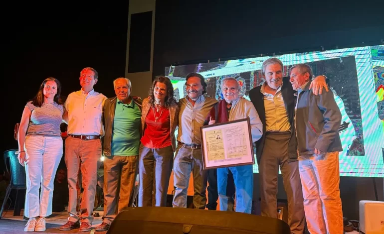 En una emotiva velada, Salta rindió homenaje a Roberto Ternán