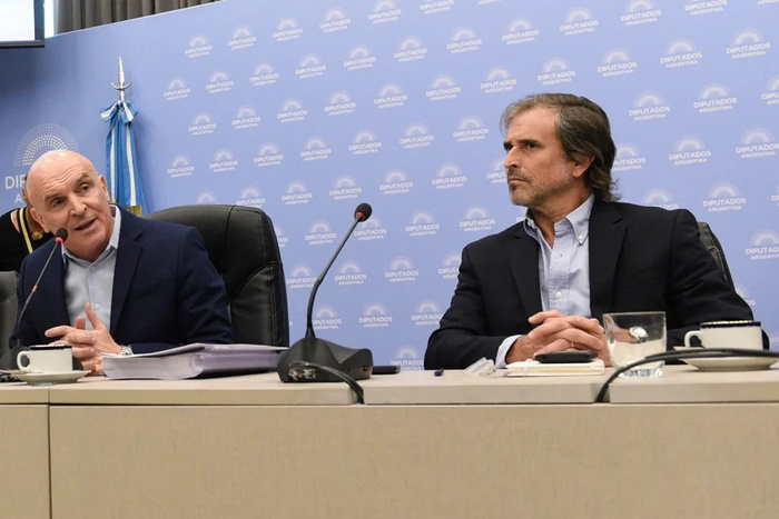 Espert también renunció a la comisión de Presupuesto