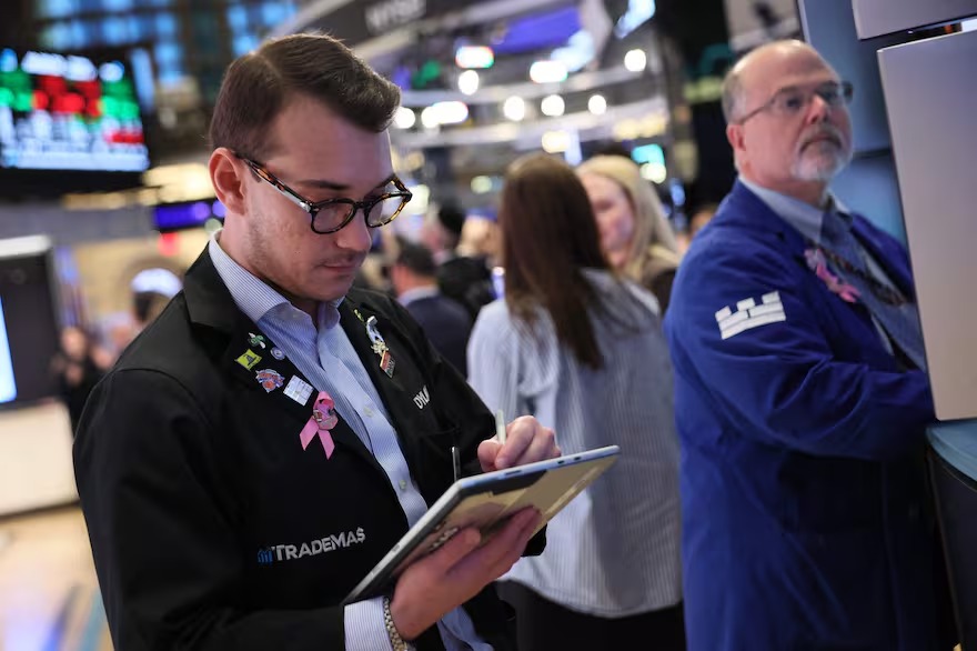 Fuerte suba bonos y acciones argentinas en Wall Street tras el triunfo del Gobierno en las elecciones