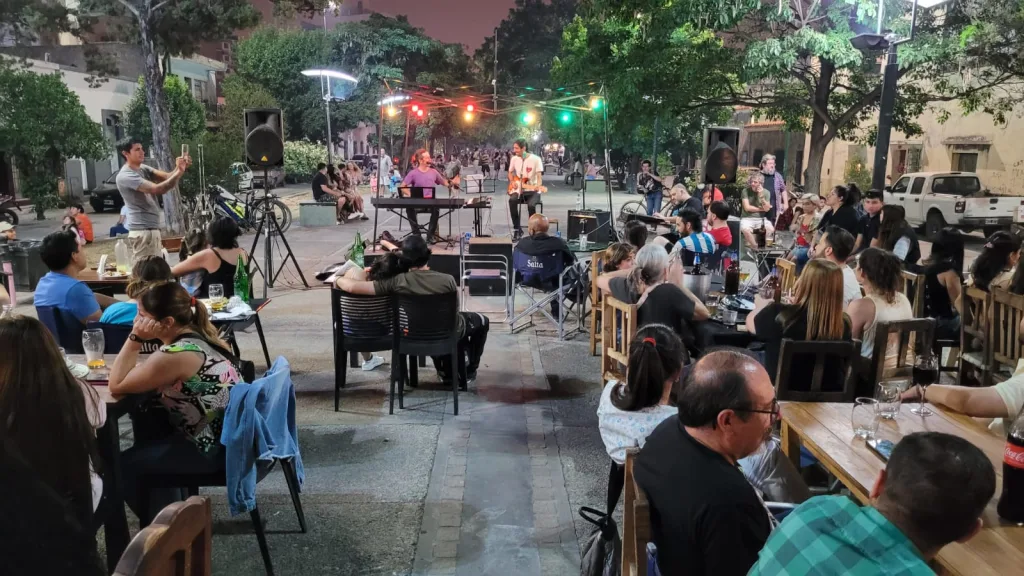 Se viene el homenaje “CuchiChiando” en el Paseo de los Poetas