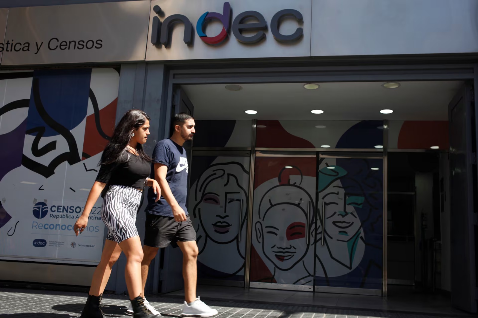 La crisis aprieta y el Gobierno la maquilla