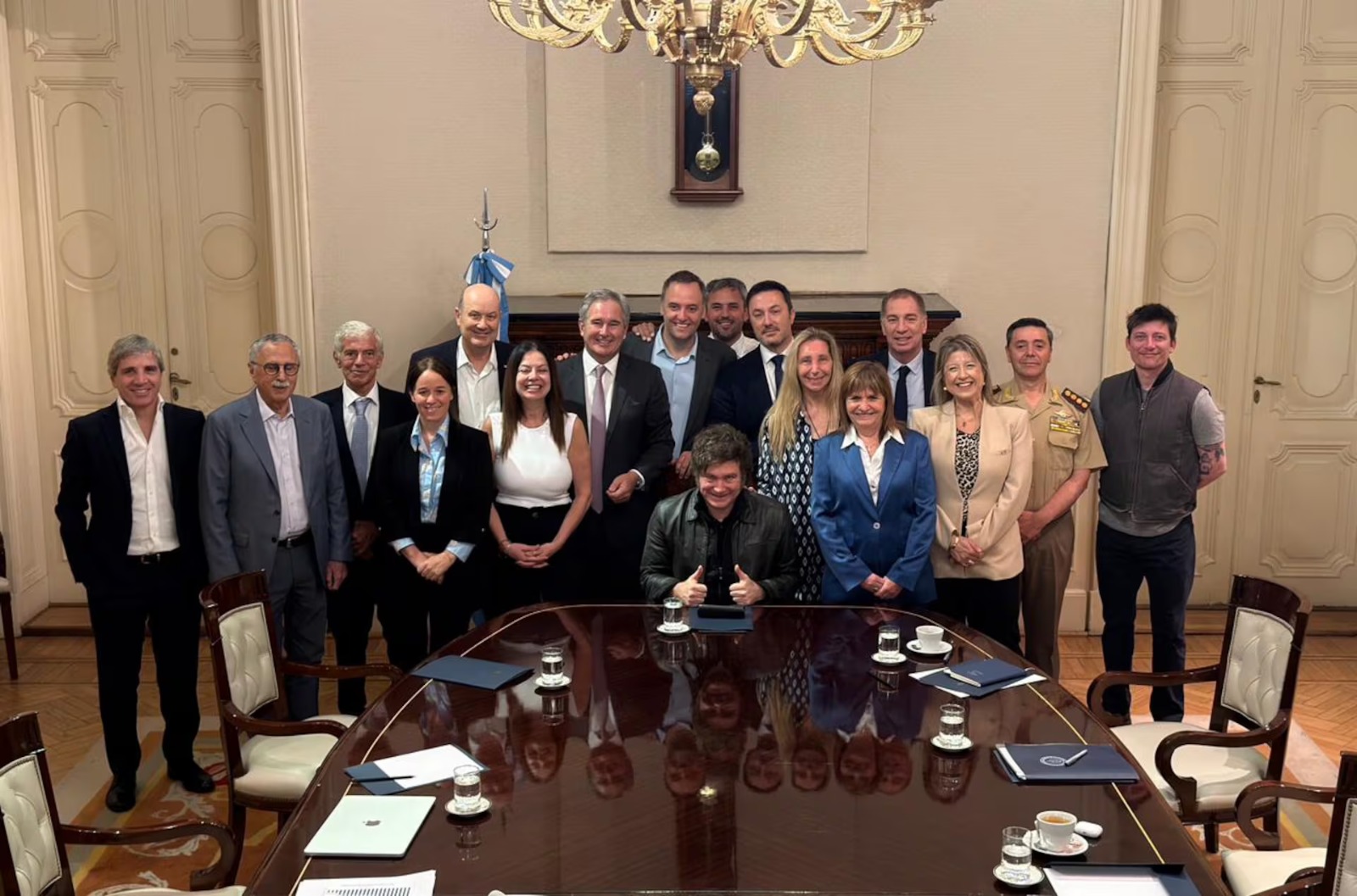 Javier Milei: reunión de Gabinete y del Consejo de Mayo