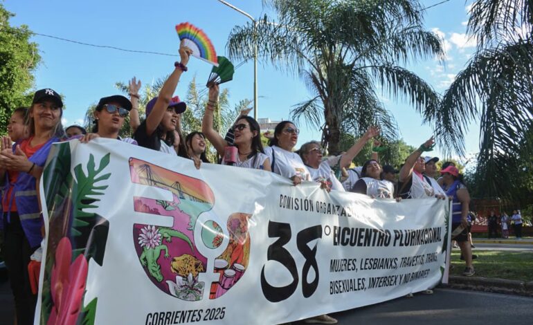 La marea feminista tronó fuerte en Corrientes
