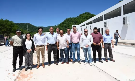 Seguridad y comercio ilegal: Sáenz supervisó el puesto de control fronterizo en Salvador Mazza