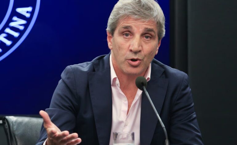 Caputo aplica una receta vieja: deuda para pagar más deuda