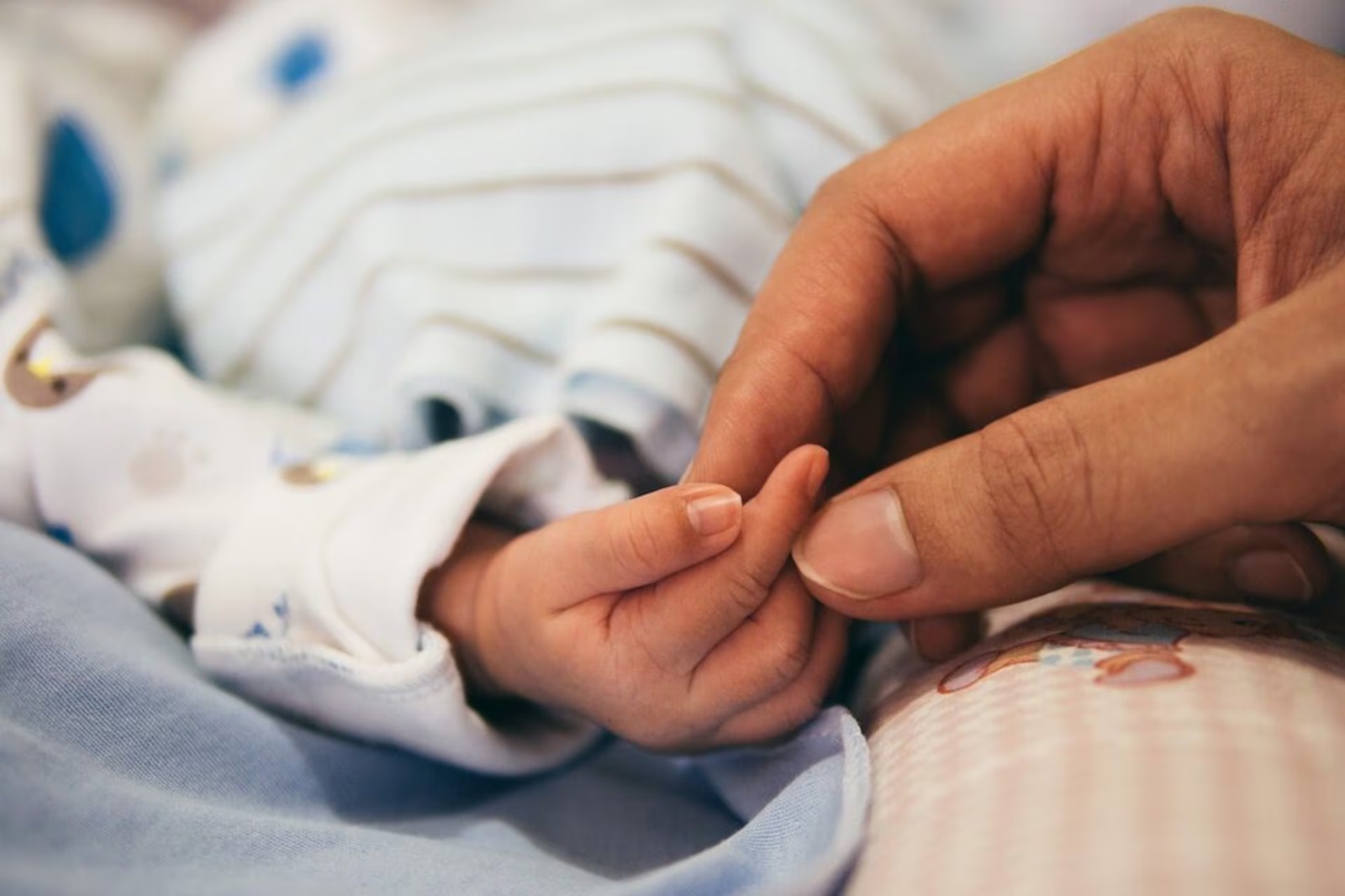 Murieron 7 niños en lo que va del 2025 por tos convulsa: médicos piden completar los esquemas de vacunación