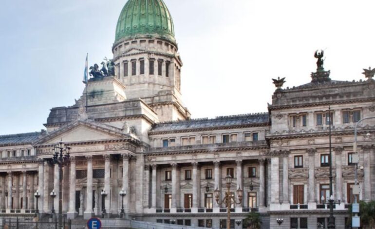 El gobierno envió el proyecto de reforma de la ley de Glaciares