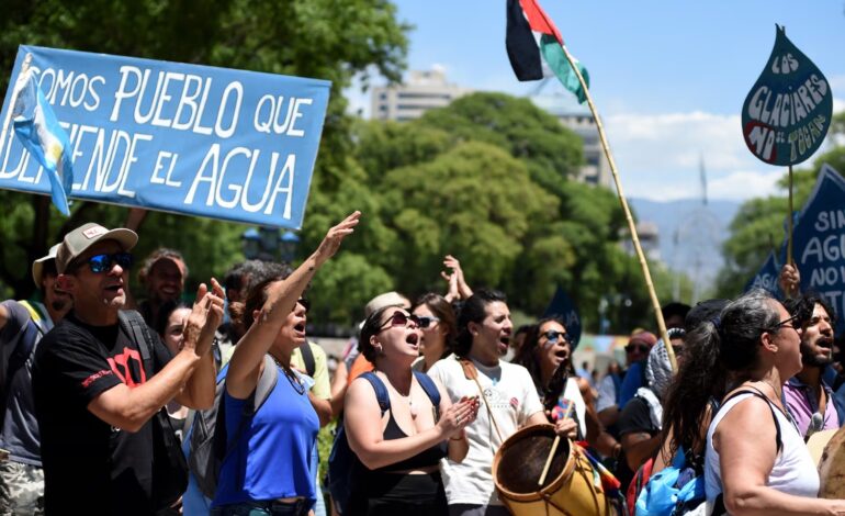 En Mendoza se lucha contra la megaminería