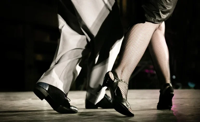 El Paseo Balcarce vibrará al ritmo del 2X4 con clase de tango y milonga