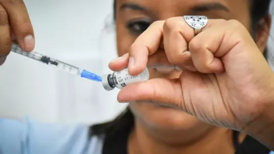 Desde el miércoles estarán disponibles las vacunas contra el dengue en las zonas priorizadas