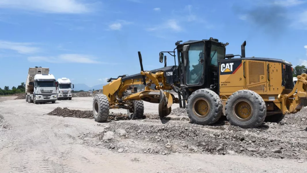 Autopista del Valle de Lerma y canal colector pluvial: Sáenz supervisó los avances de las obras estratégicas para Salta