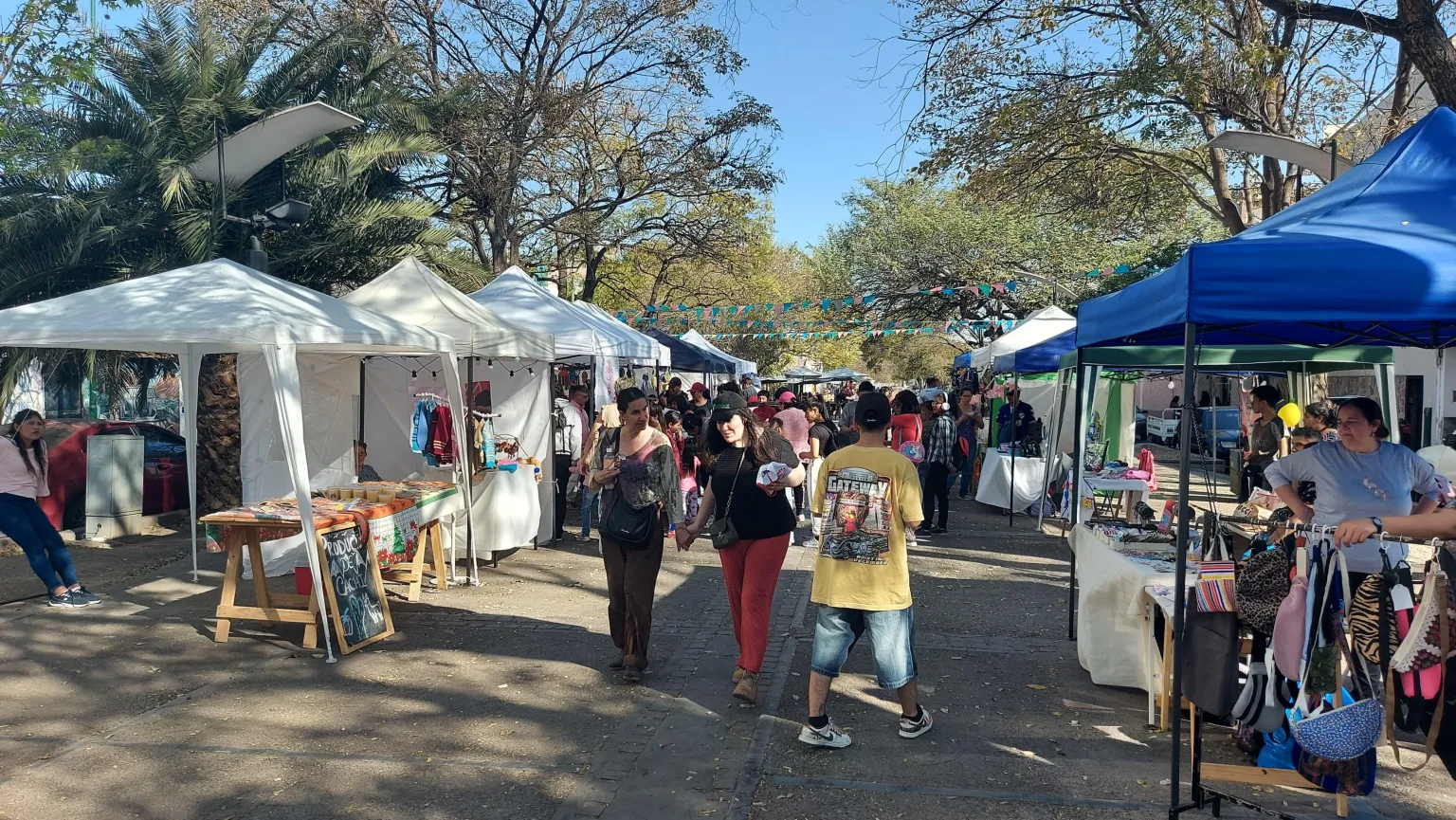 Vecinos y turistas podrán disfrutar de los Paseos Artesanales y música