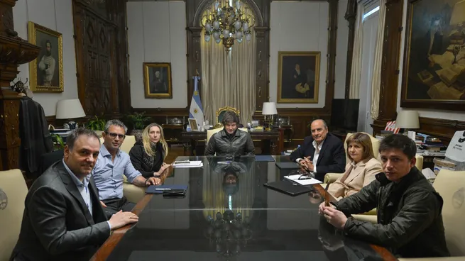 Javier Milei retoma la mesa política con eje en la reforma laboral