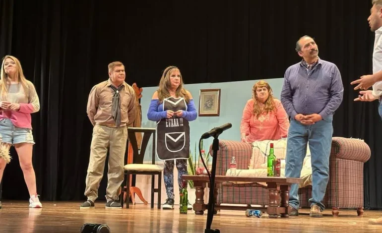 Este jueves el plan es teatro y risas