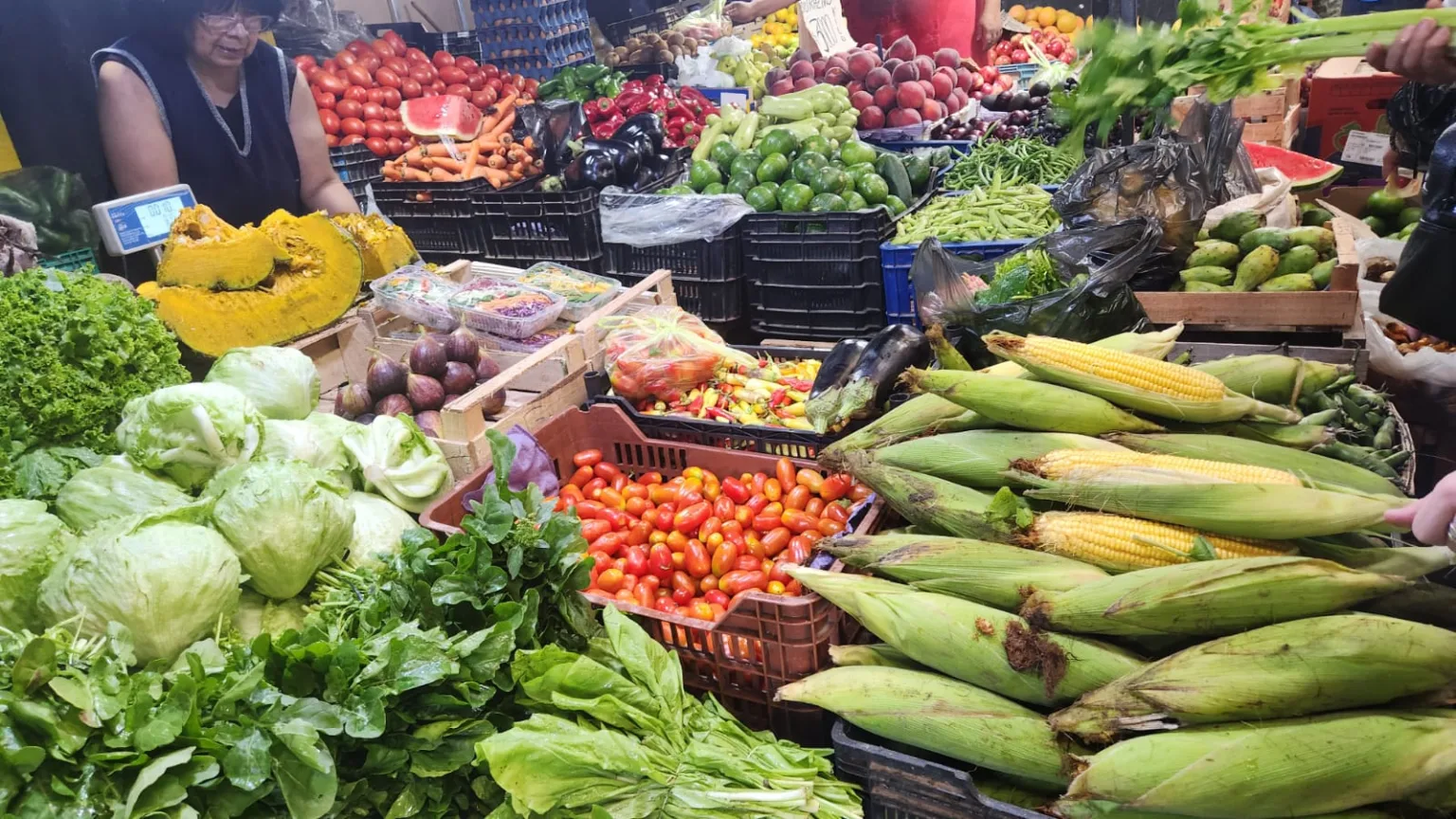 Mercado municipal: panorama de precios para planificar las compras de marzo