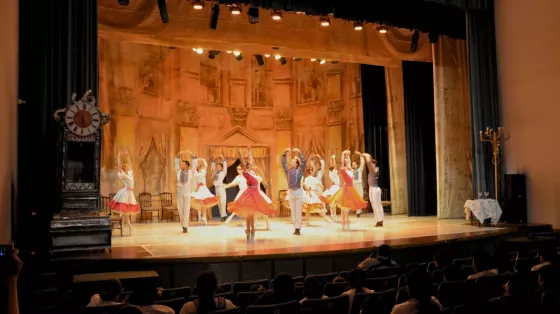 Ballet de la Provincia: presenta Baile de Graduados en la Casa de la Cultura