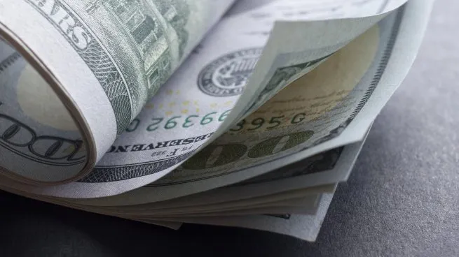 Dólar: el tipo de cambio real se ubica en su menor nivel desde 2017, ¿cerca de un piso o irá por nuevos mínimos?