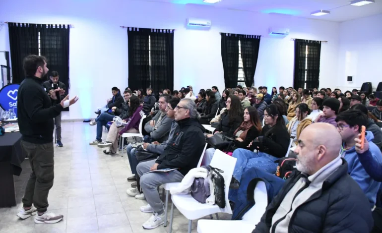 Se puso en marcha la Diplomatura en Periodismo Deportivo