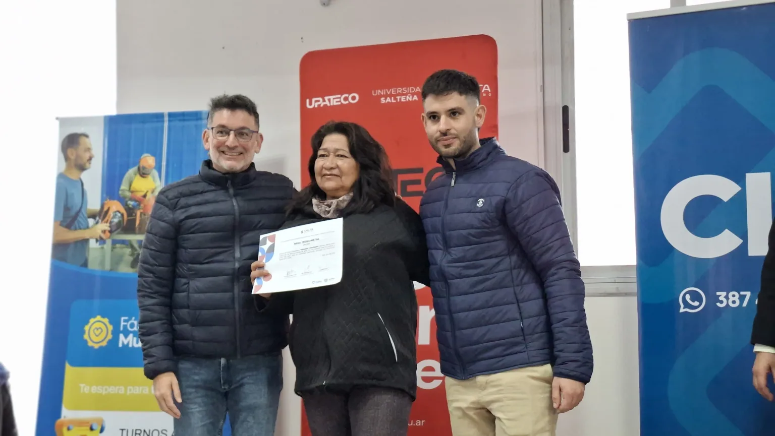 Más de 400 vecinos recibieron sus certificados tras capacitarse en oficios