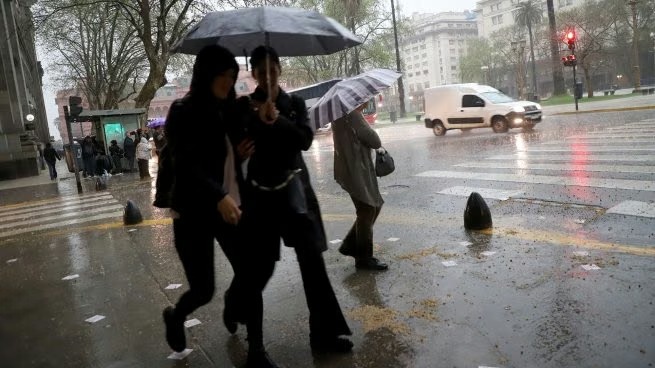 Alerta naranja y amarilla por tormentas fuertes, lluvias intensas, ráfagas y granizo para el AMBA y otras ocho provincias