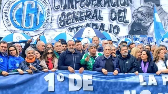 La CGT denuncia una “crisis profunda” de la industria y marcha contra el Gobierno